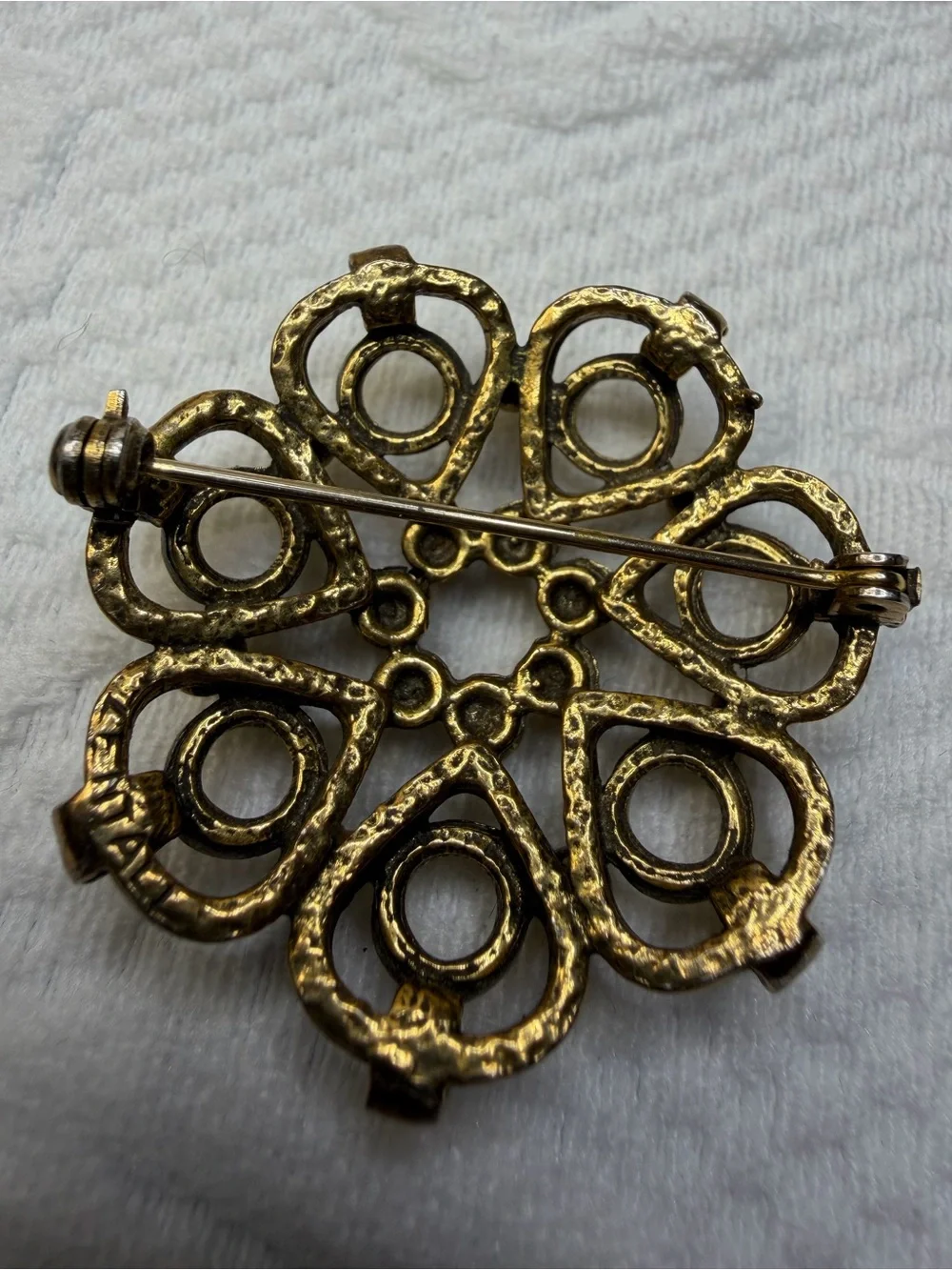 Vintage Gold Floral Filigree Brooch